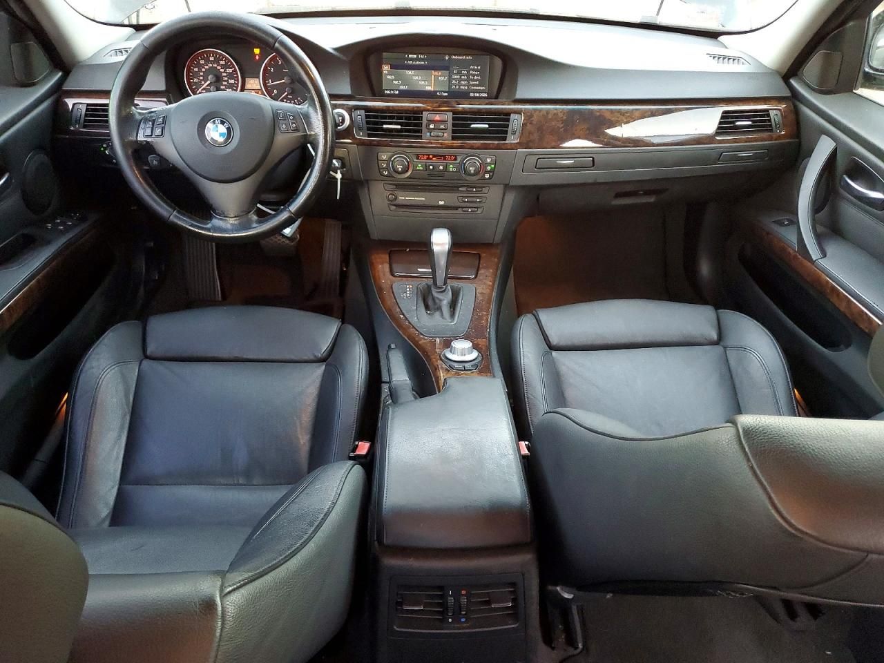 2006 BMW 330 i