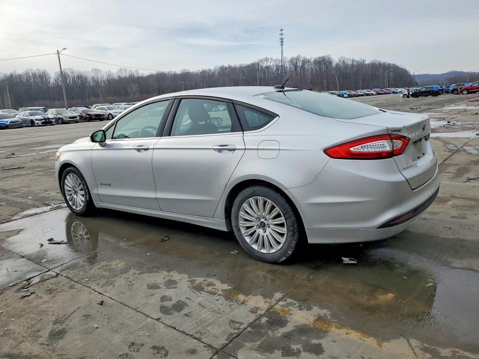 2016 Ford Fusion se Hybrid