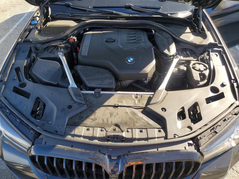 2022 BMW 530 i