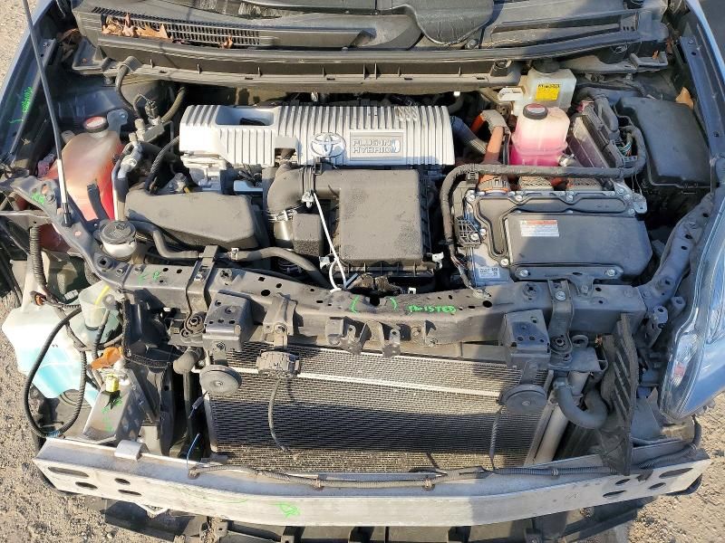 2015 Toyota Prius Plug-in Hybrid Base