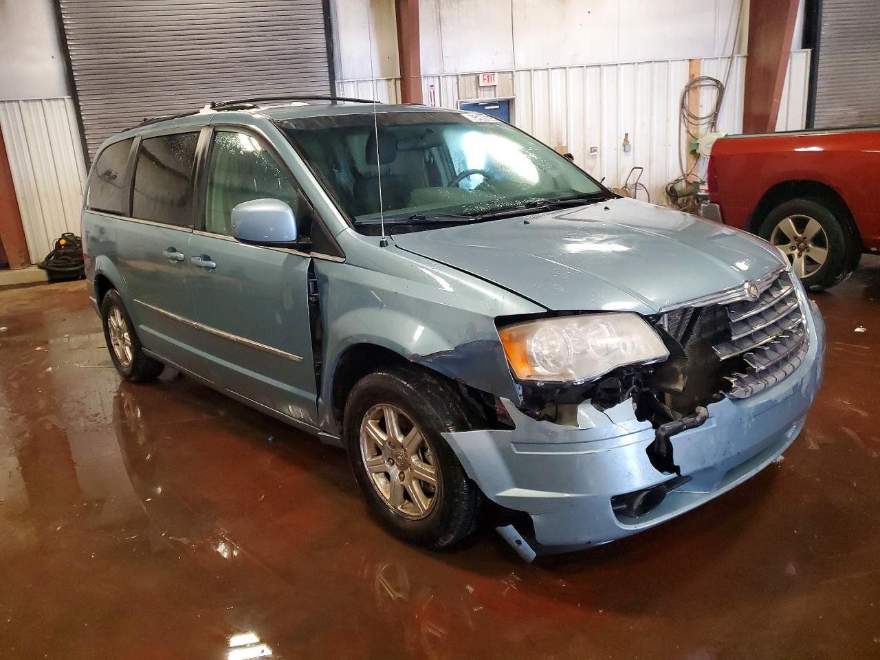 2009 Chrysler Town & Country Touring