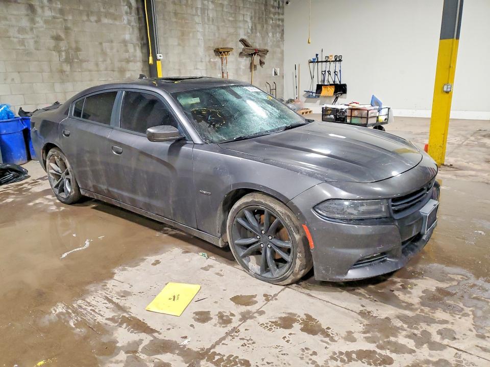 2016 Dodge Charger r