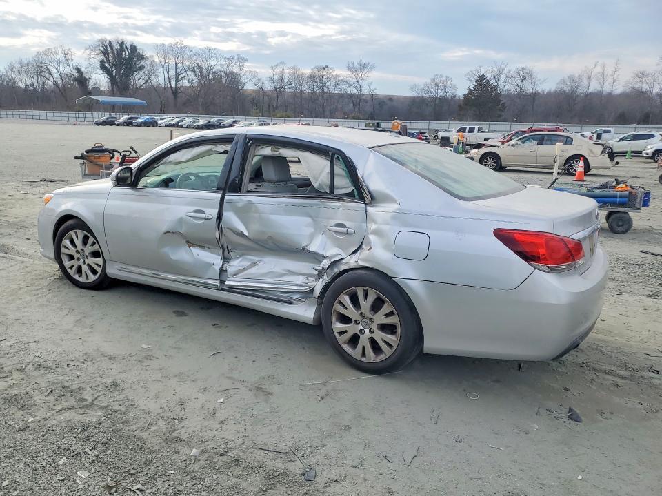 2011 Toyota Avalon Base