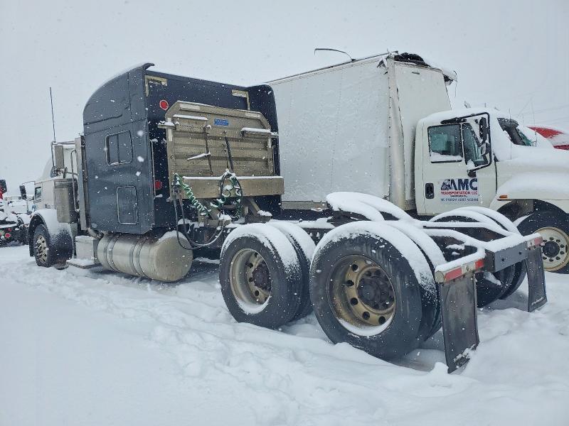 2005 Peterbilt 379 Semi Truck