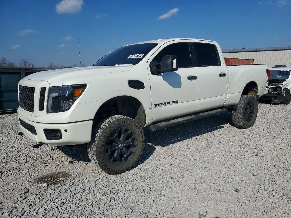 2019 Nissan Titan xd sl