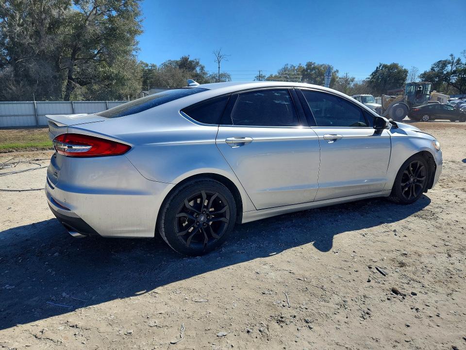 2019 Ford Fusion se