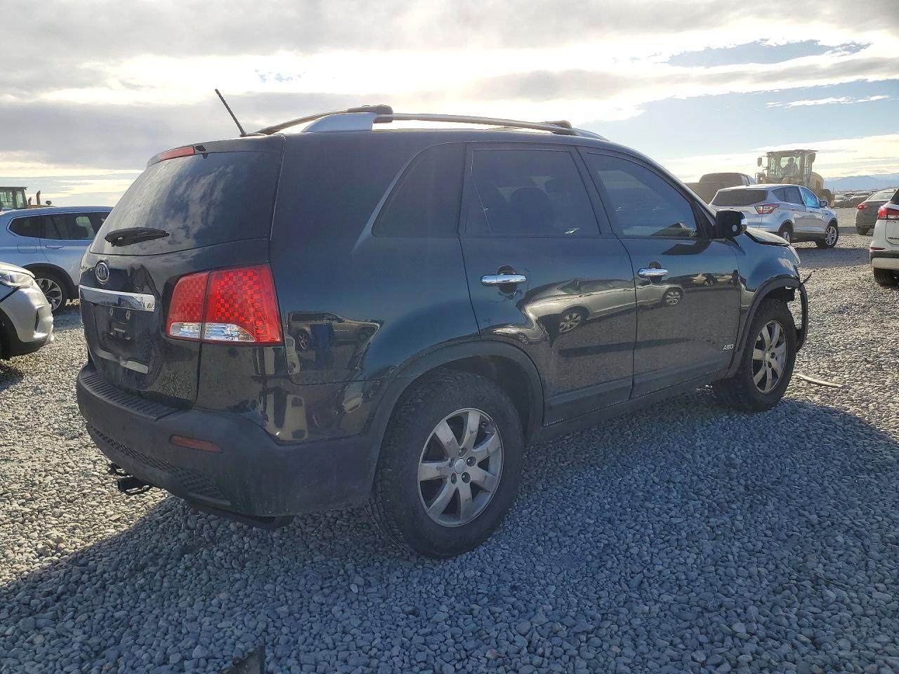 2013 KIA Sorento lx