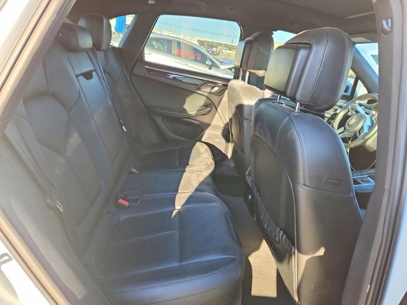 2015 Porsche Macan s