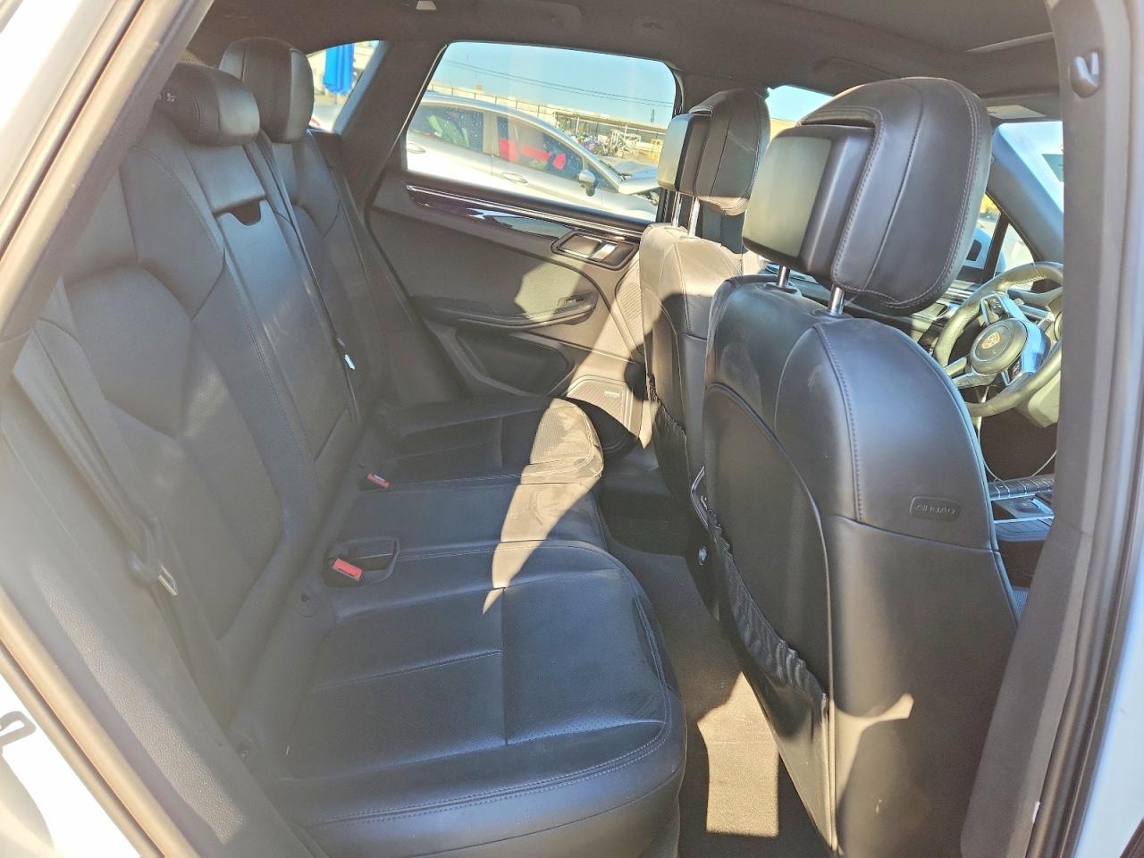 2015 Porsche Macan s