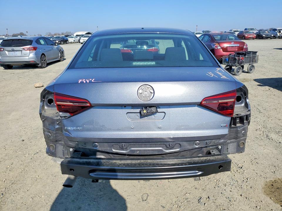 2018 Volkswagen Passat s