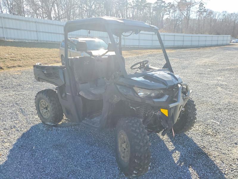 2024 Can-Am Defender Utility Vehicle