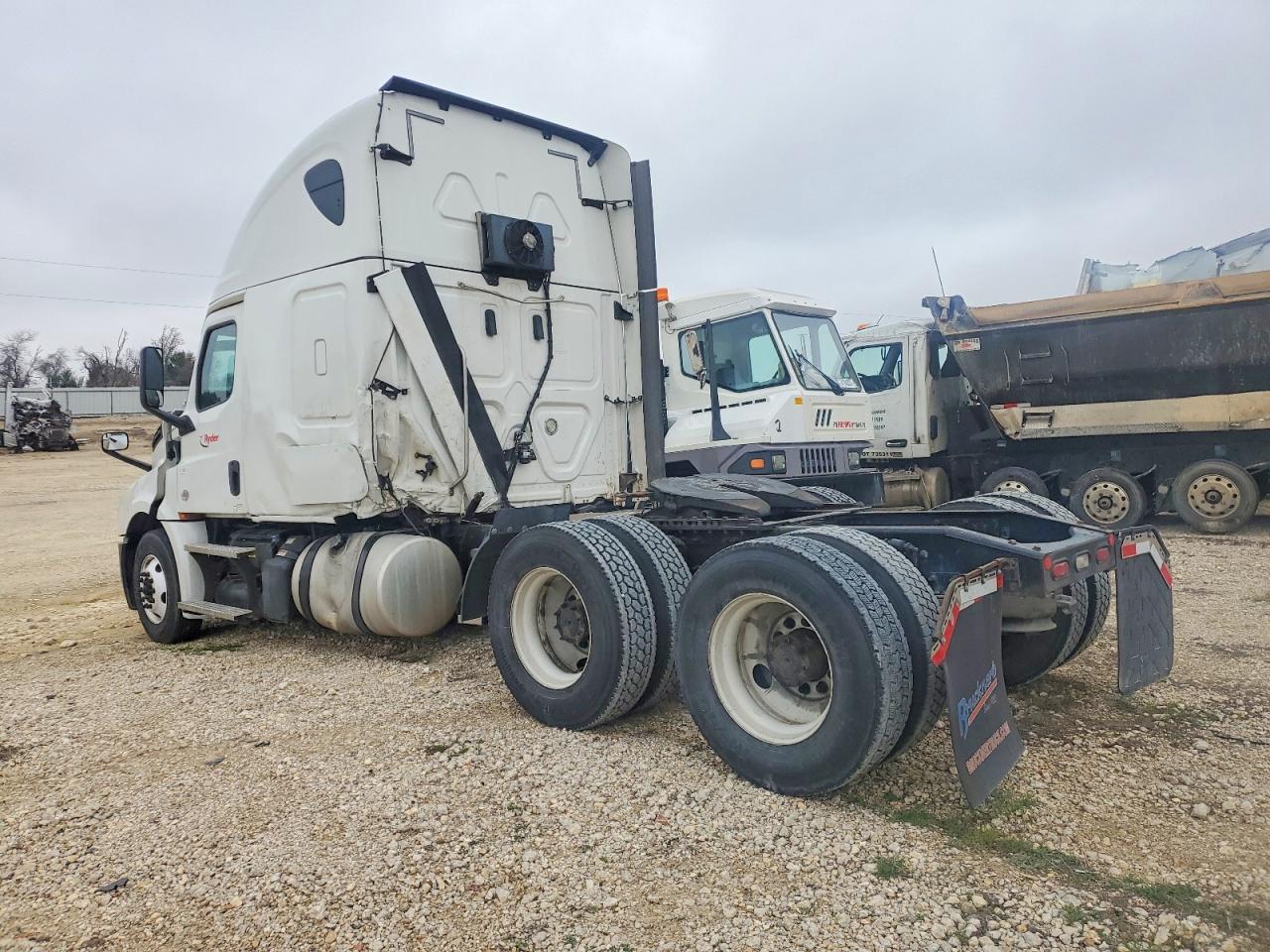 2020 Freigliner 2020 Freightliner Cascadia 1