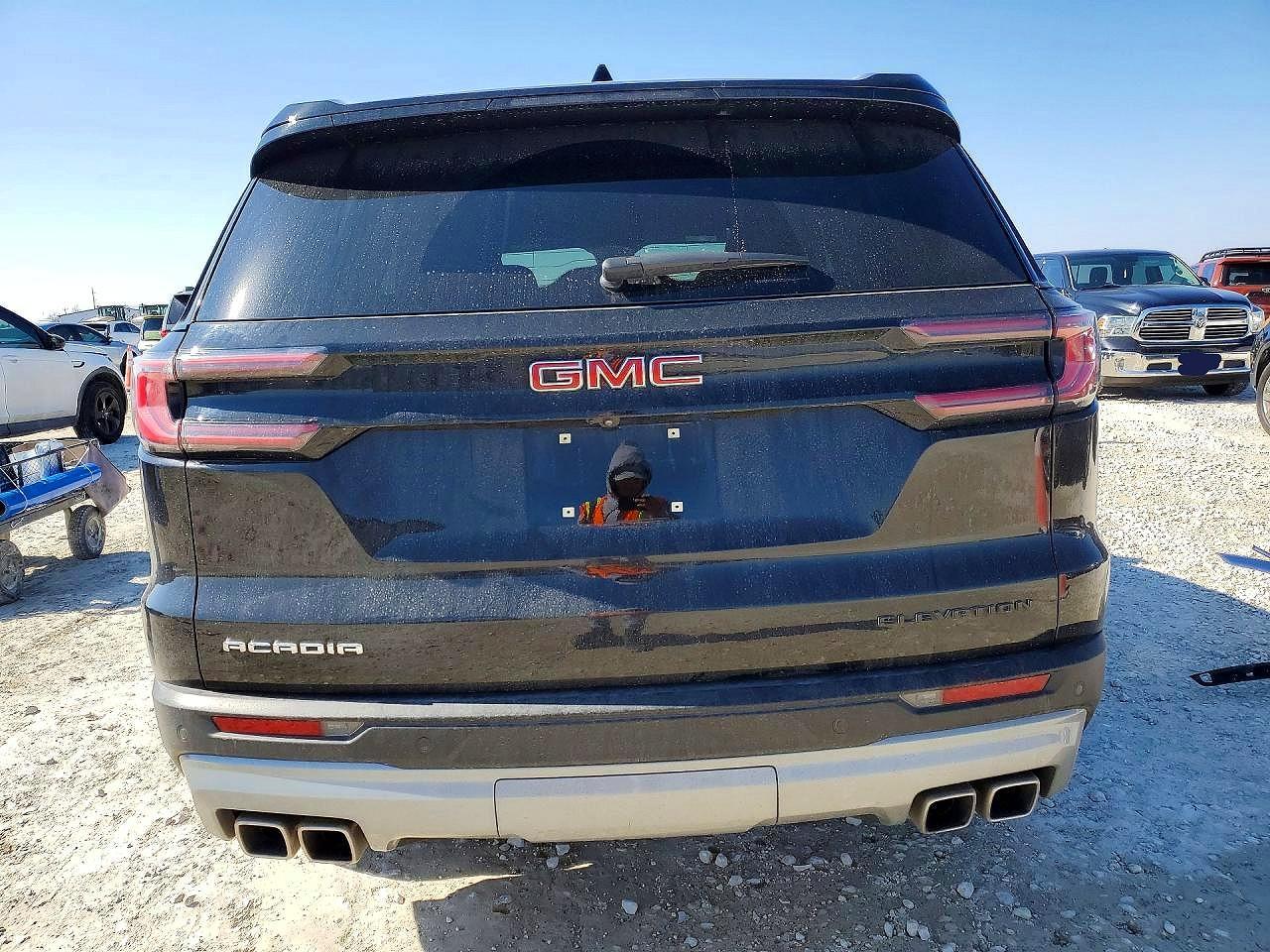 2025 GMC Acadia Elevation