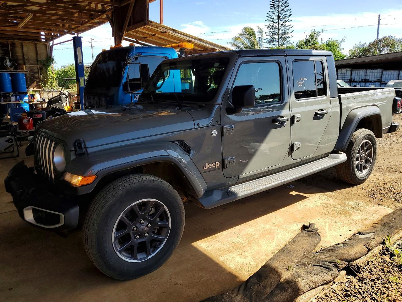 2023 Jeep Gladiator Overland