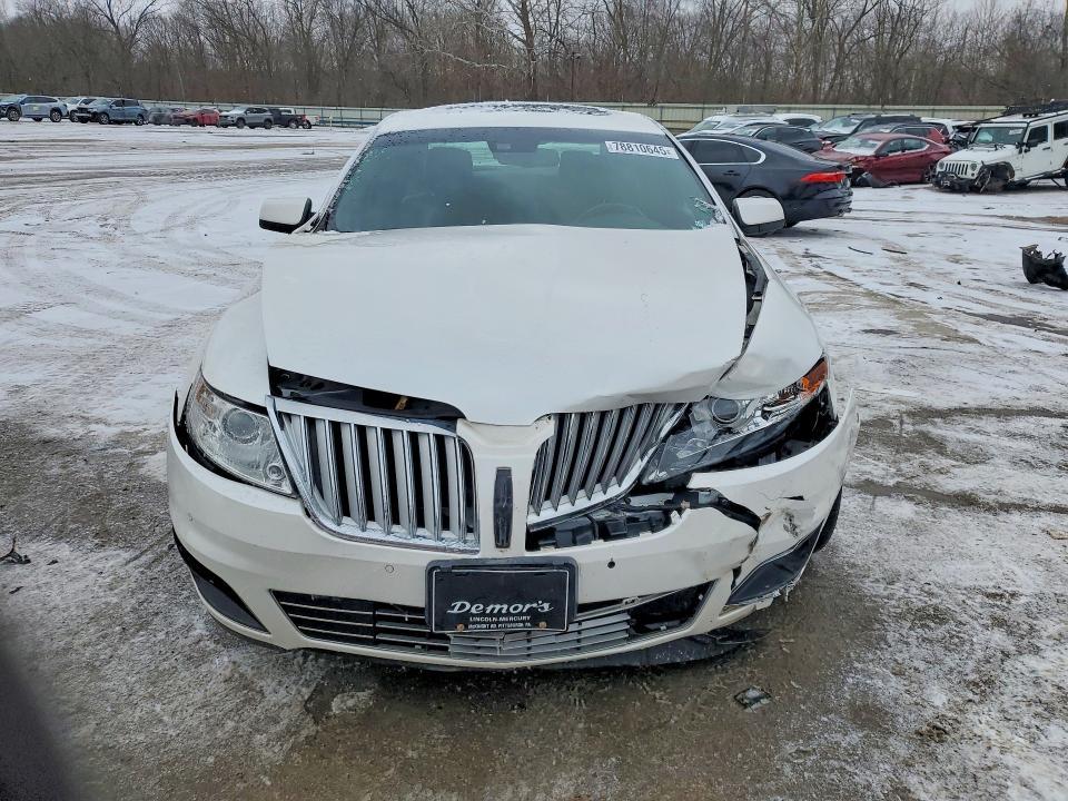 2010 Lincoln Townhouse MKS
