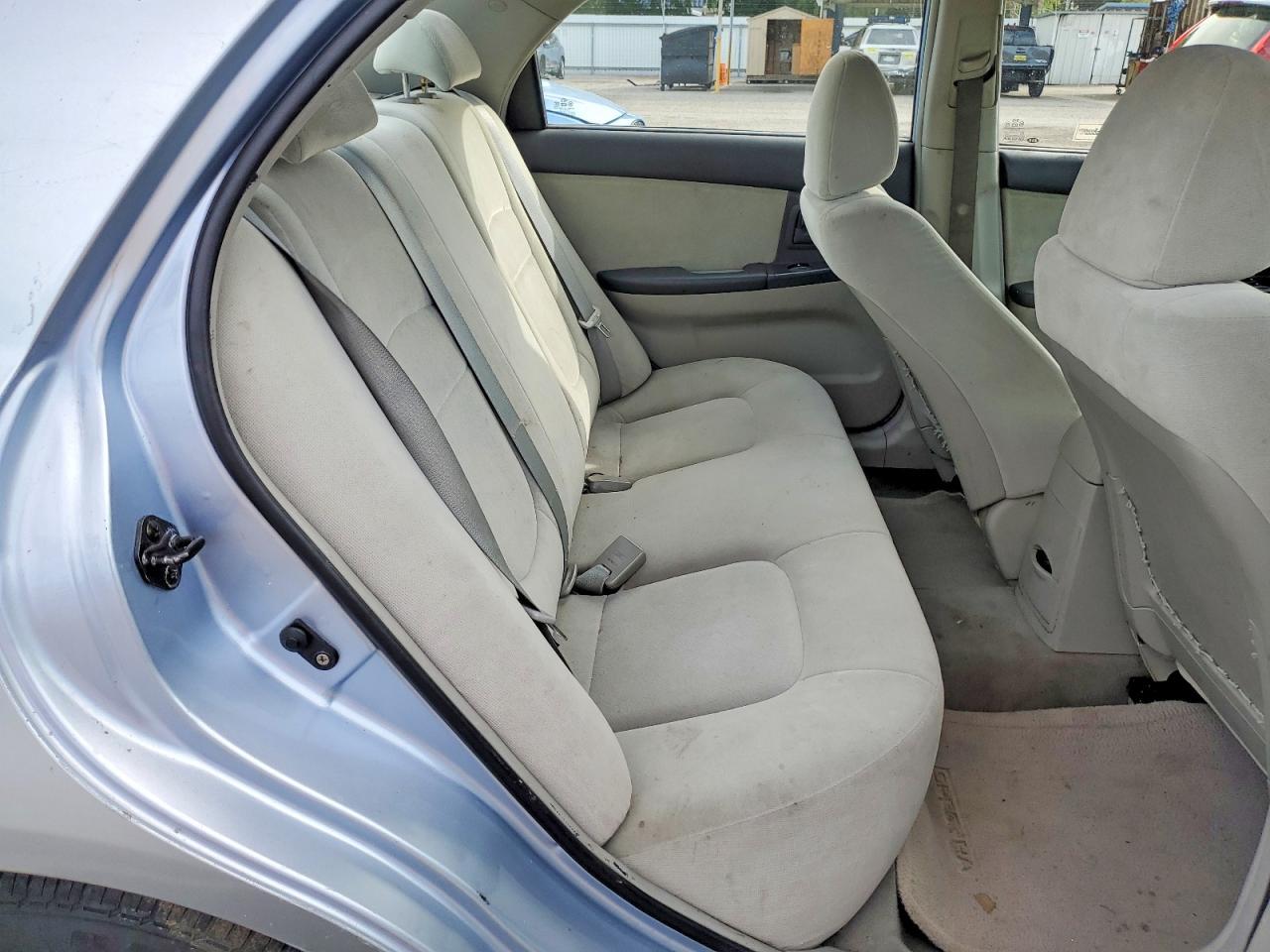 2005 KIA Spectra lx