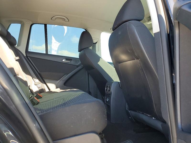 2011 Volkswagen Tiguan s