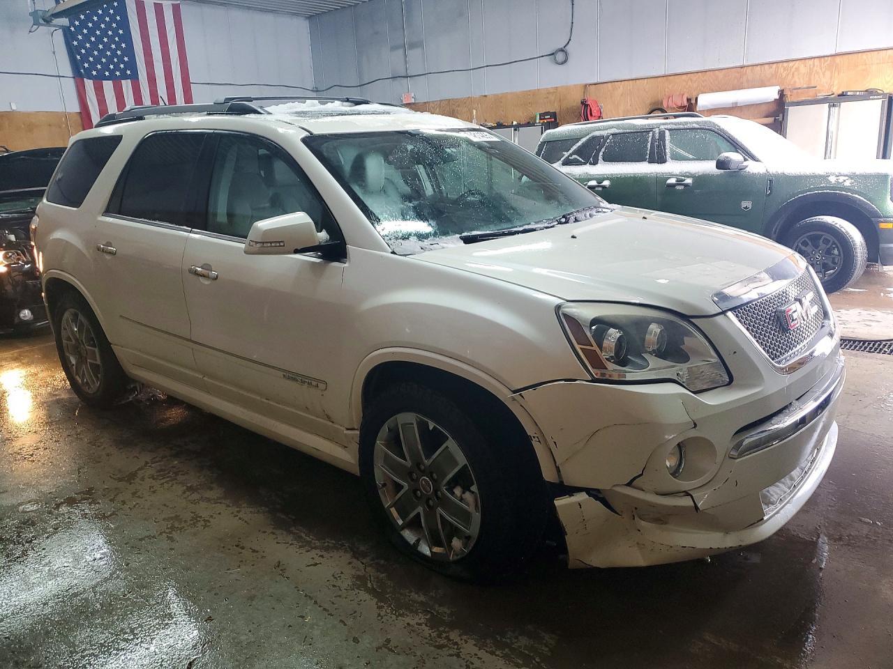 2011 GMC Acadia Denali