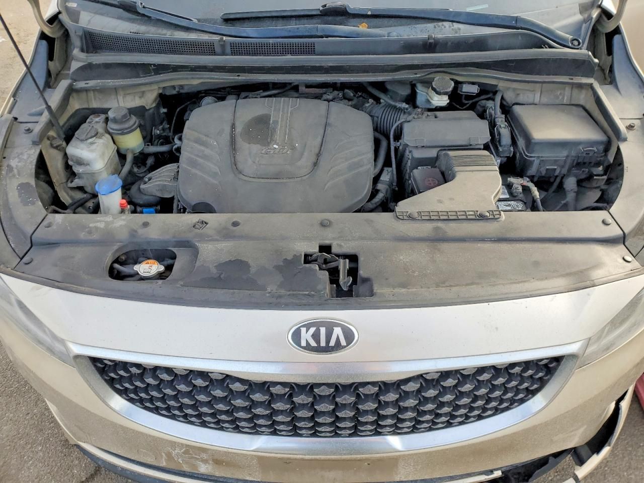 2015 KIA Sedona lx