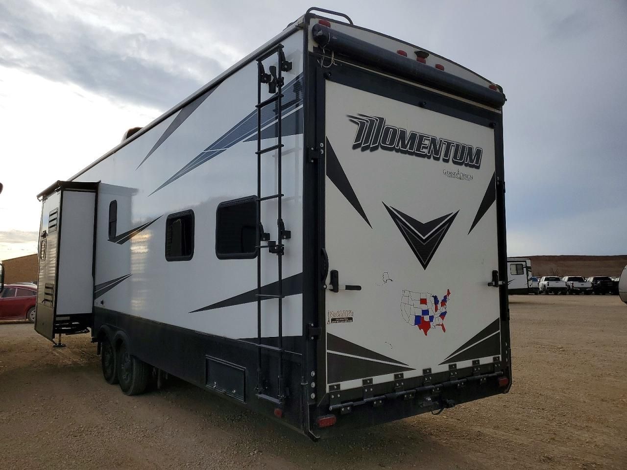 2019 Momentum 2019 Grand Design Momentum TOY Hauler Camper