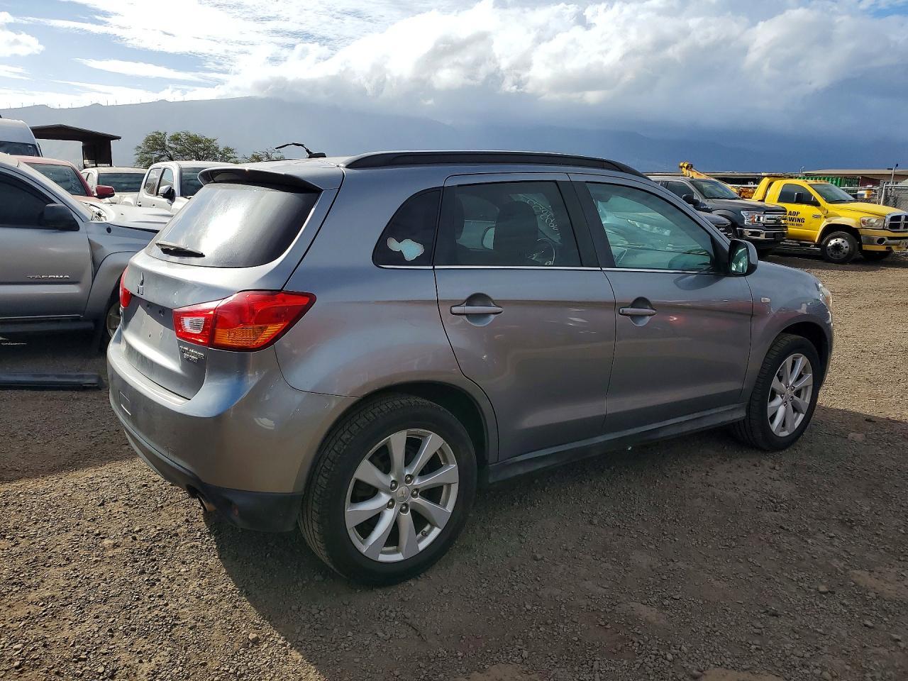 2014 Mitsubishi Outlander se