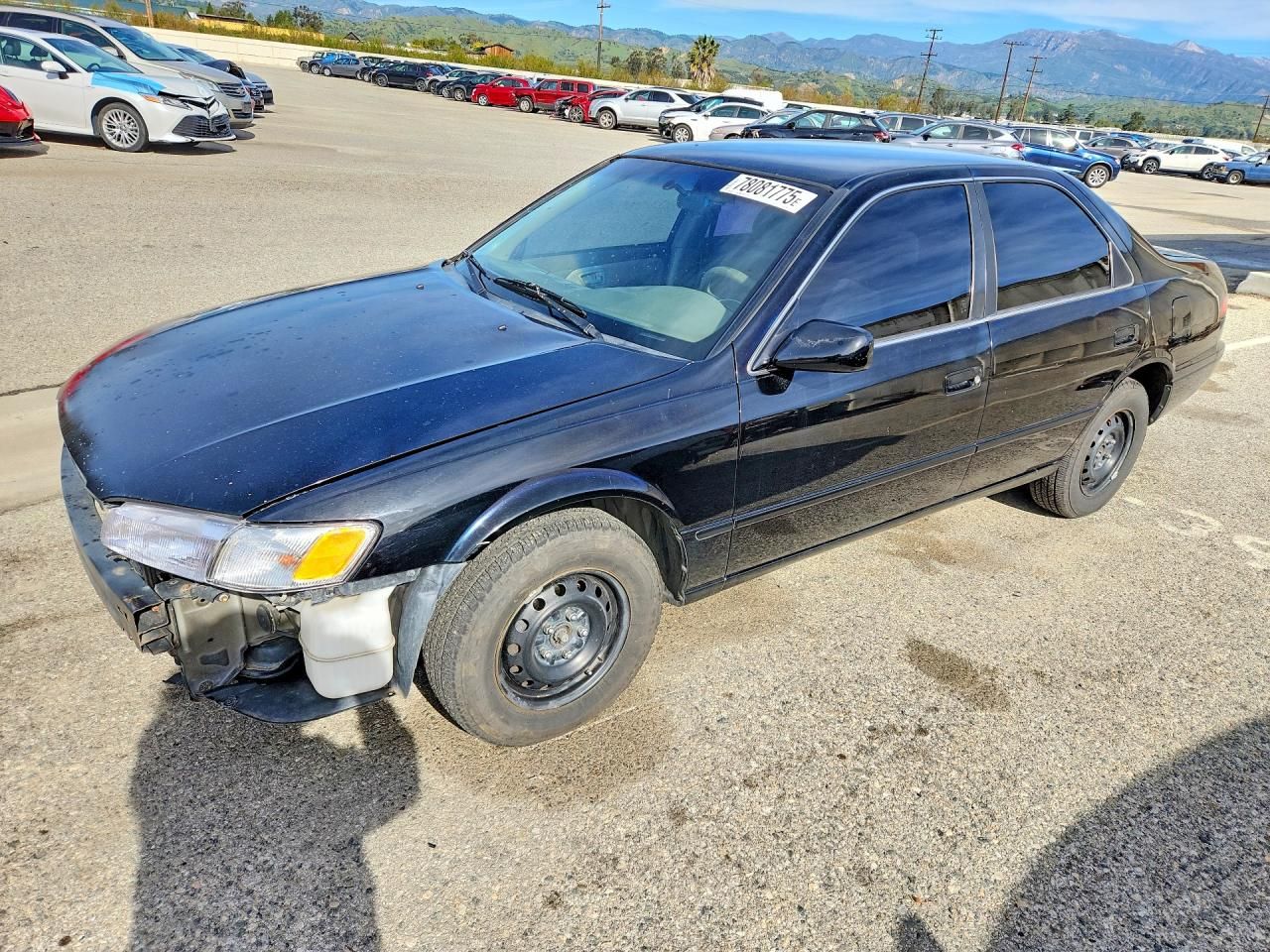 1999 Toyota Camry le