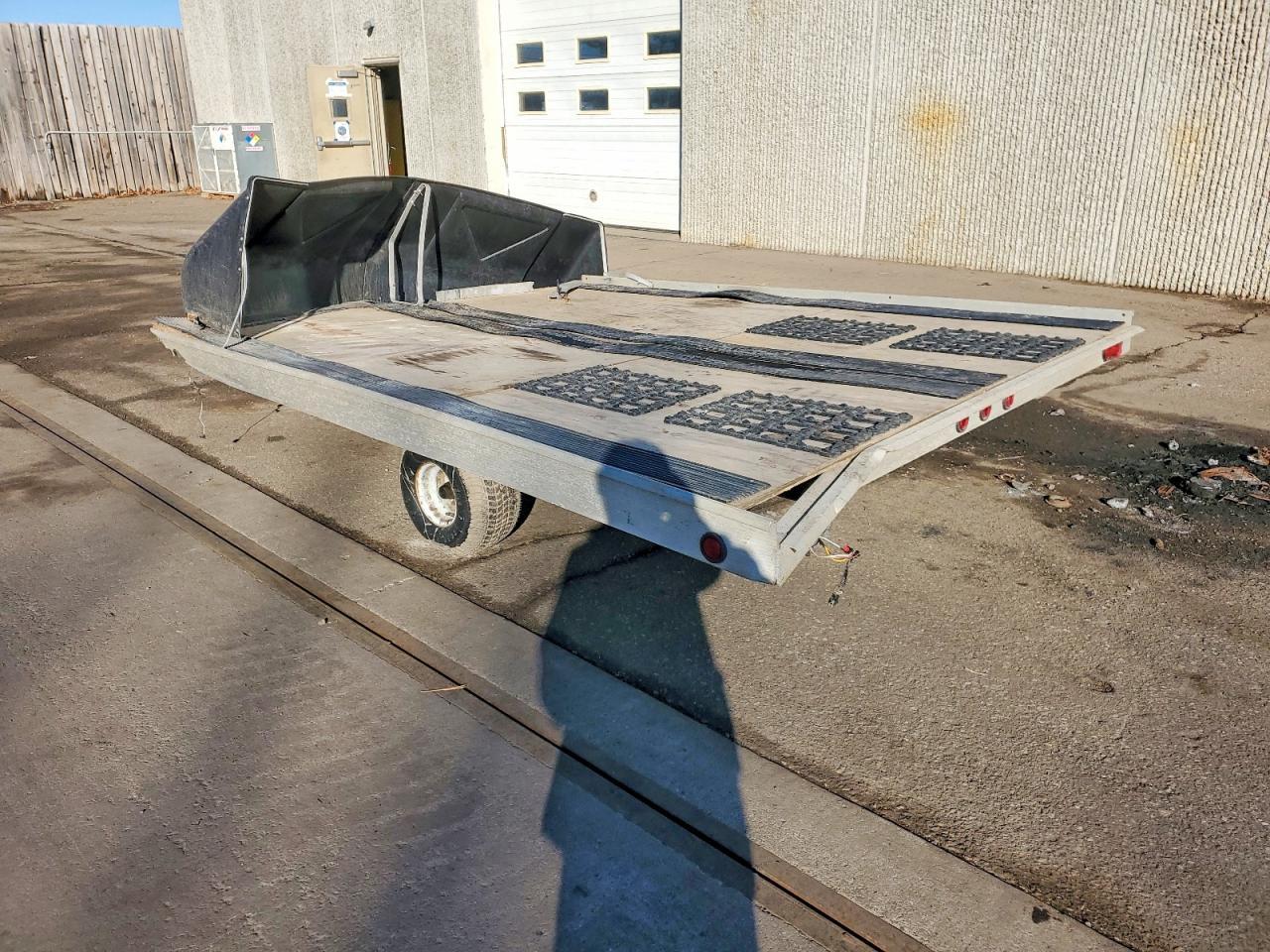 1998 Rolls-Royce 1998 Snowmobile Trailer