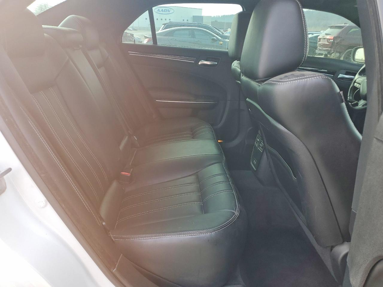 2018 Chrysler 300 s
