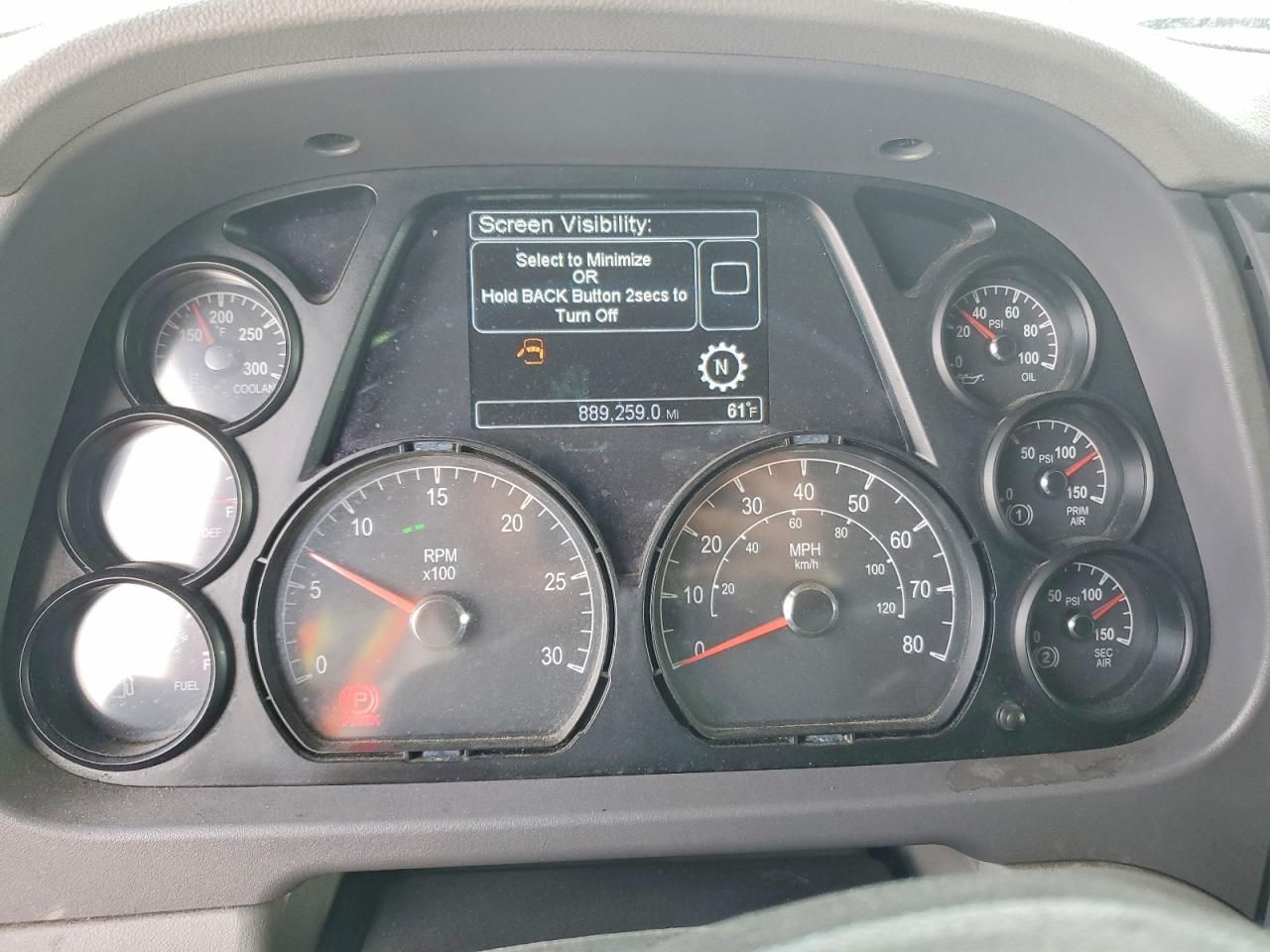 2017 Peterbilt 589 Semi Truck