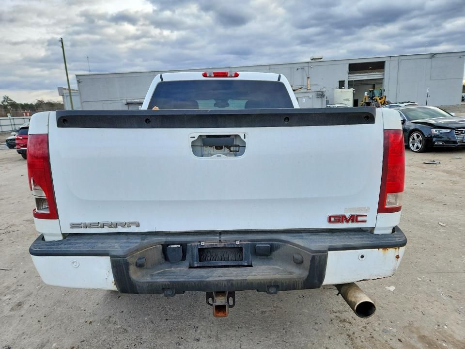 2007 GMC New Sierra Denali
