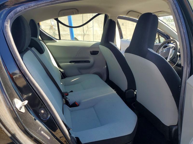 2013 Toyota Prius c one