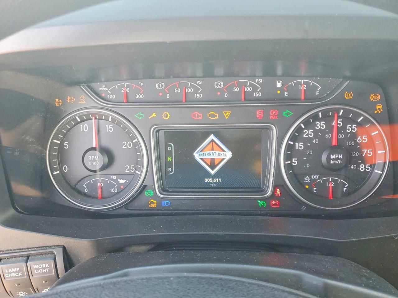 2022 International LT625