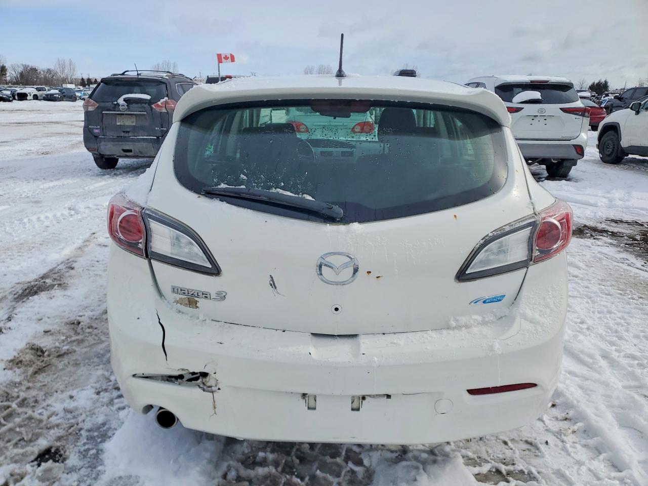 2013 Mazda 3 I