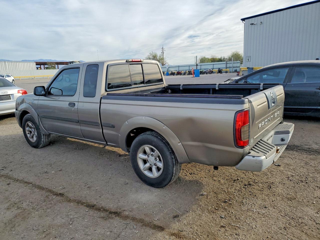2004 Nissan Frontier Standard
