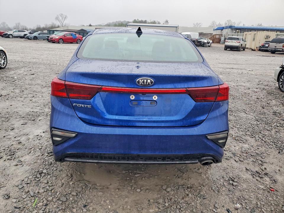 2021 KIA Forte fe