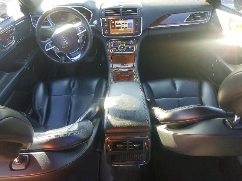 2017 Lincoln Continental Premiere