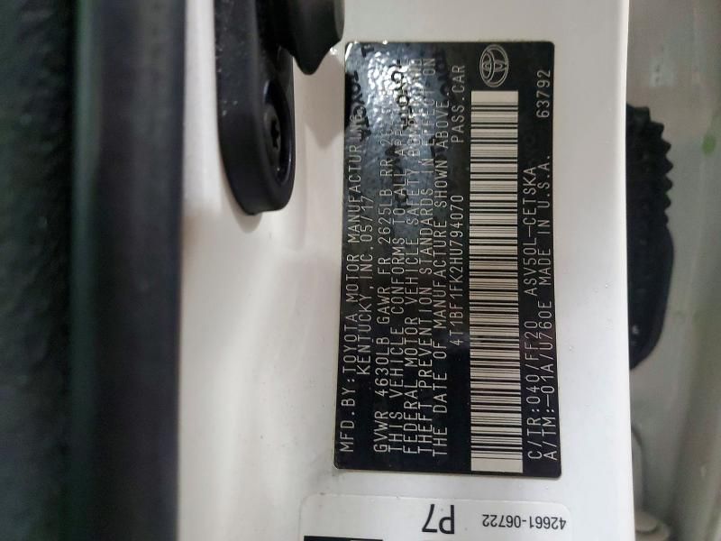 2017 Toyota Camry le