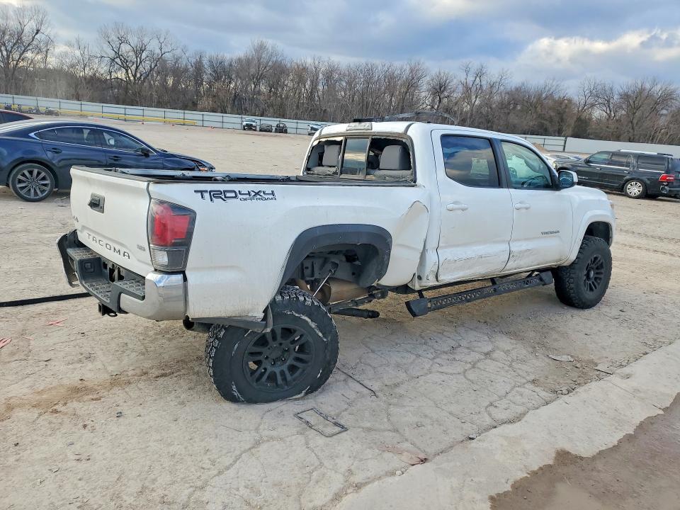 2017 Toyota Tacoma Double cab