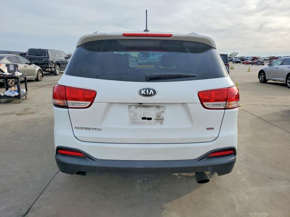 2016 KIA Sorento lx