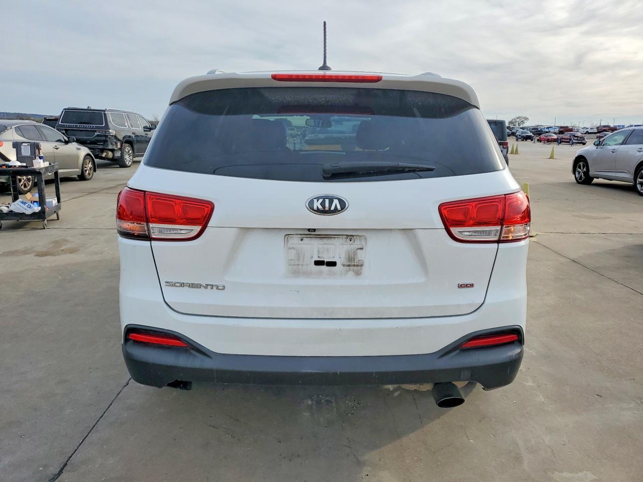 2016 KIA Sorento lx