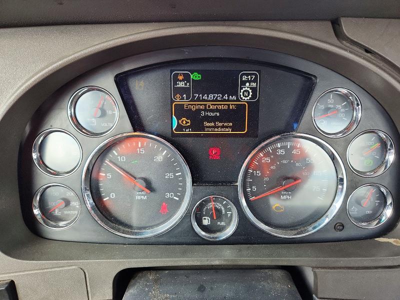 2016 Kenworth T680 Semi Truck