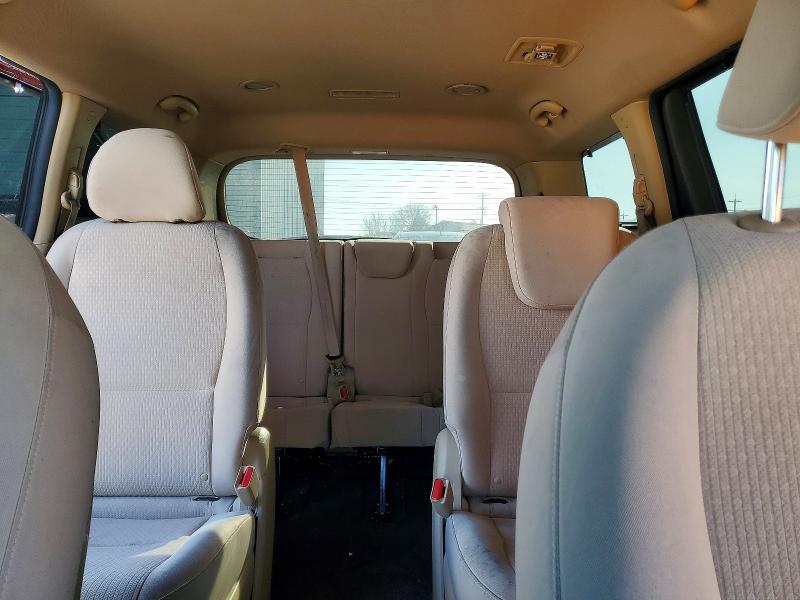 2016 KIA Sedona lx