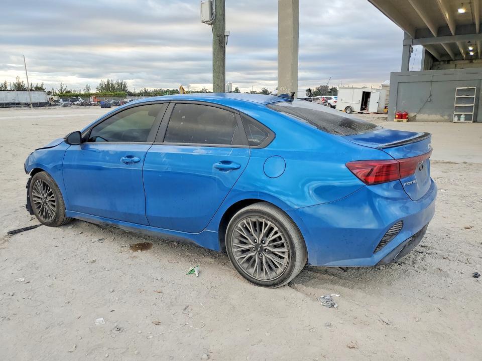 2024 KIA Forte gt Line