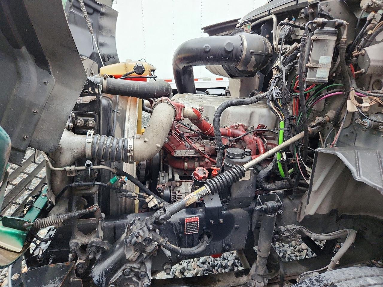 2017 Mack CX612 Semi Truck