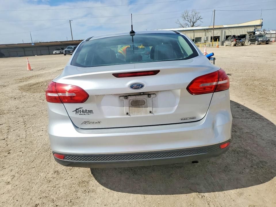 2016 Ford Focus s