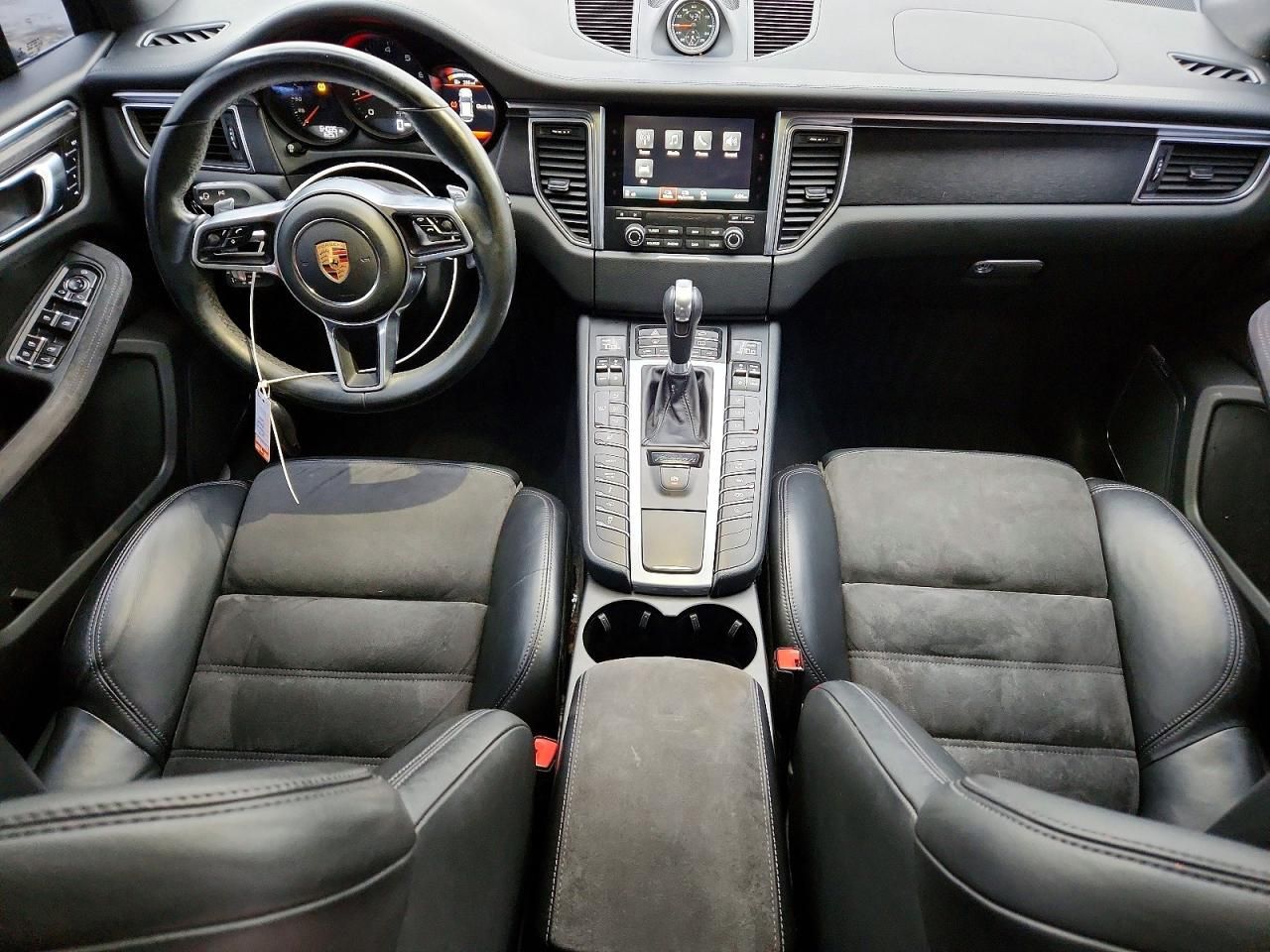 2018 Porsche Macan gts