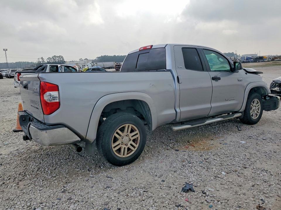 2015 Toyota Tundra SR5