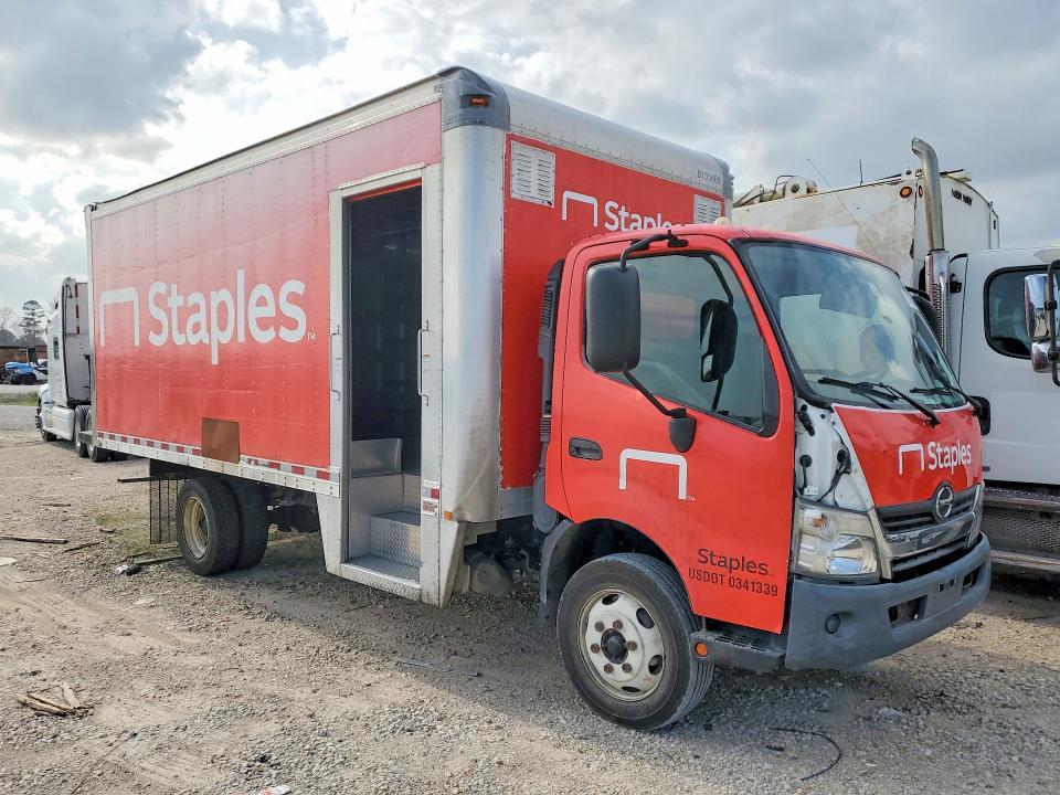 2018 Hino 195 BOX Truck