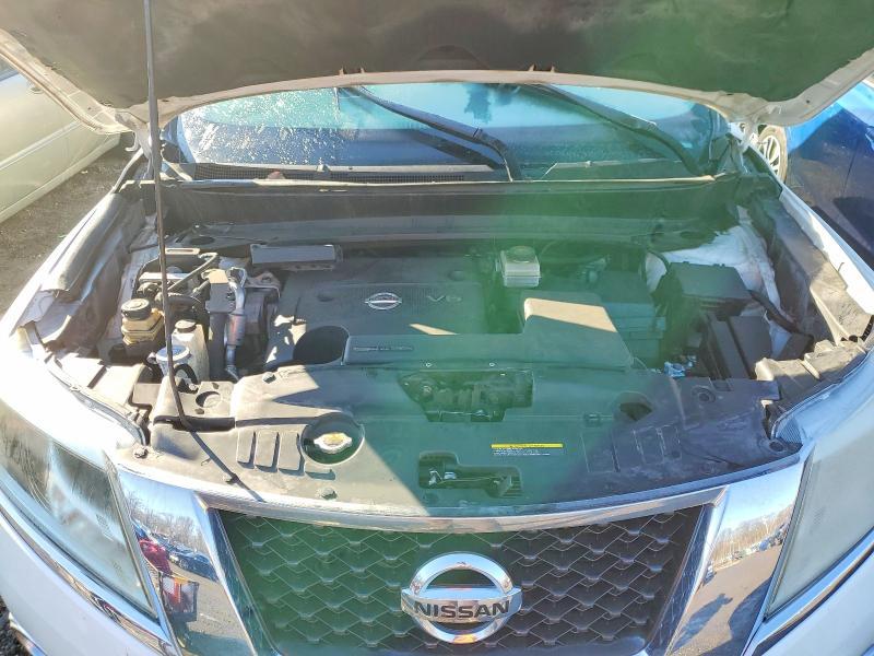 2016 Nissan Pathfinder sl