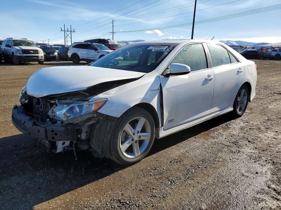 2014 Toyota Camry Hybrid